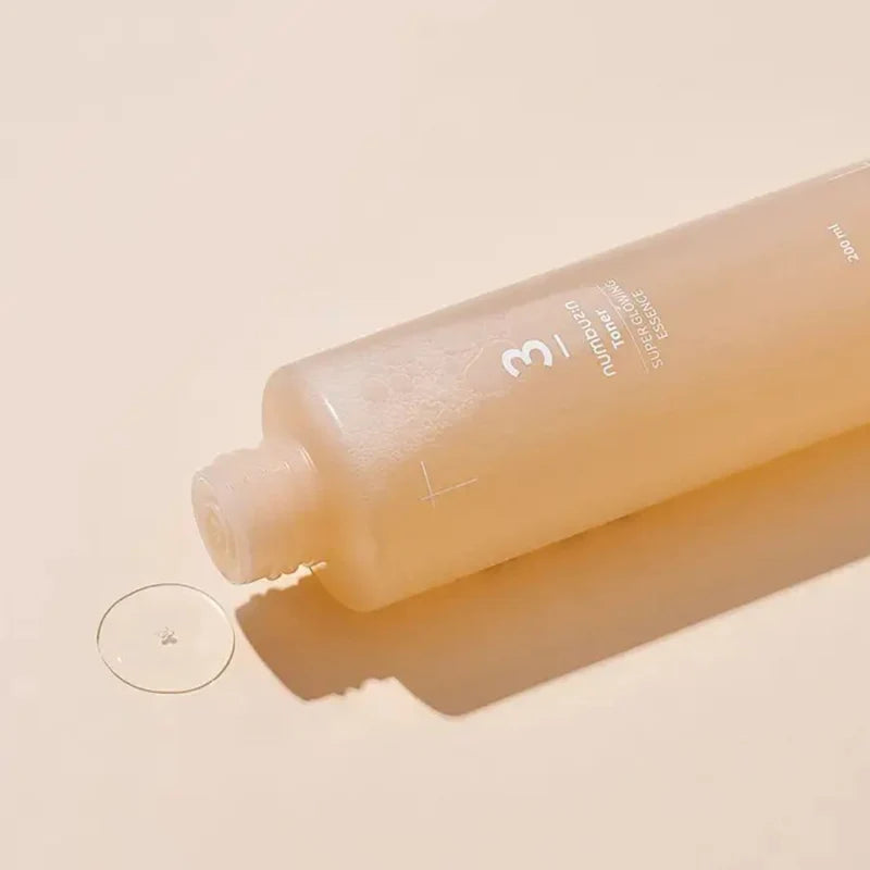 numbuzin No.3 Super Glowing Essence Toner 200ml